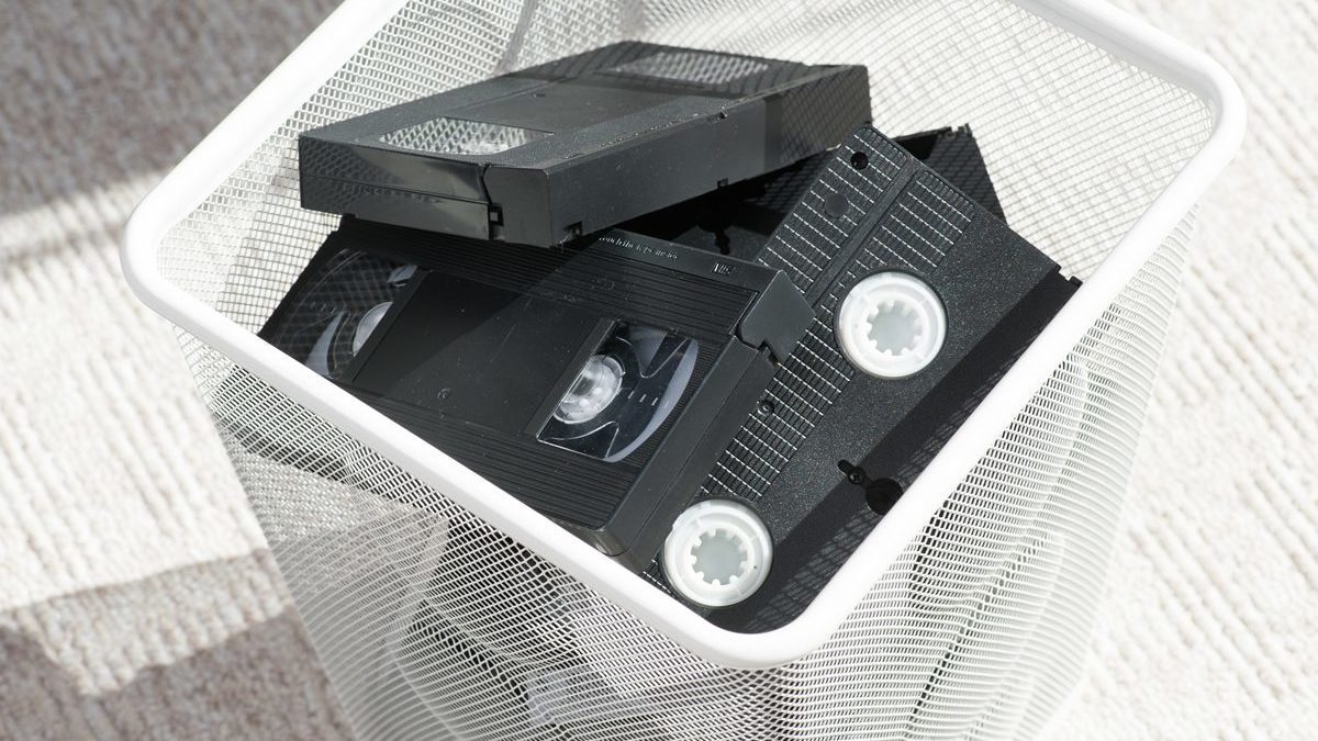 Digital evidence on VHS tapes
